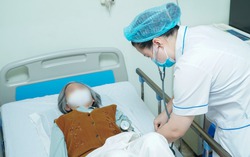 Cứu sống cụ bà 88 tuổi viêm ruột thừa cấp trên nền bệnh tim nguy hiểm