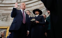 Ông Donald Trump tuyên thệ nhậm chức, trở thành Tổng thống thứ 47 của Mỹ