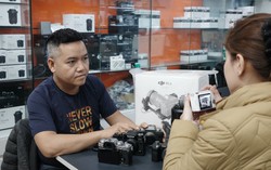 Môi giới bất động sản học cách viết "văn" hay, chi hàng trăm triệu mua thiết bị chụp ảnh