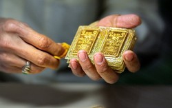 Giá vàng đồng loạt áp sát 89 triệu đồng ngày cận Tết