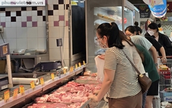 Thị trường cận Tết: Hàng hóa dồi dào, thực phẩm ở chợ truyền thống tăng giá nhẹ 