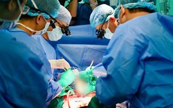 200 y, bác sỹ xuyên đêm ghép tạng cứu người trong những ngày cận Tết