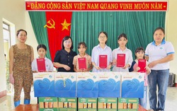 Hội LHPN tỉnh Thái Nguyên trao quà, hỗ trợ trẻ mồ côi, khó khăn bị ảnh hưởng bão số 11