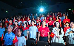 Concert "Tổ quốc trong tim" phiên bản điện ảnh ra mắt khán giả