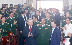 Tổng Bí thư: Chăm lo xây dựng Lực lượng vũ trang Quân khu 1 vững mạnh toàn diện