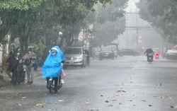 Thời tiết ngày 16/10: Bắc Bộ và Nam Bộ tiếp tục có mưa dông