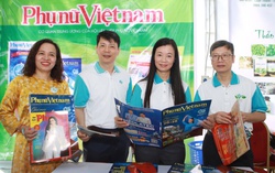 Phó Chủ tịch Hội LHPNVN Nguyễn Thị Thu Hiền tham quan các gian hàng thực phẩm, sản phẩm khỏe đẹp và tiêu dùng xanh