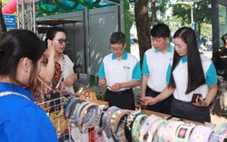 Sắc màu OCOP trong Ngày hội "Phụ nữ Khỏe đẹp và Tiêu dùng xanh"
