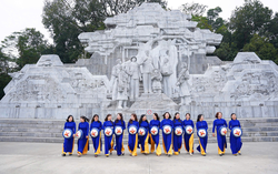 Phụ nữ EVNNPC - Bản lĩnh, sáng tạo, thắp sáng niềm tin