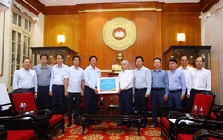 Hơn 1.066 tỷ đồng của nhân dân cả nước gửi tới đồng bào vùng bão lũ
