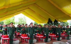 Xúc động Lễ truy điệu và an táng 34 hài cốt liệt sĩ vừa được tìm thấy tại Quảng Trị