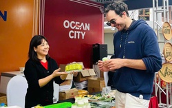 Người giữ hồn và lan tỏa hương cốm làng Vòng bay xa