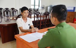 Đang đứng đợi khách, nam tài xế bị lừa mất 100 triệu đồng