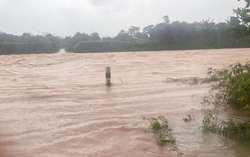 Quảng Trị: Mưa lớn gây ngập lụt, chia cắt nhiều tuyến đường