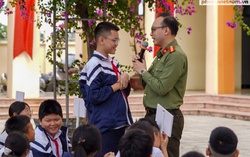"Nhận diện sớm, can thiệp kịp thời" phòng, chống thuốc lá thế hệ mới trong học đường