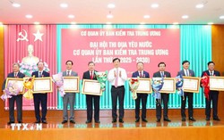 Thi đua nâng cao chất lượng tham mưu chiến lược về giám sát và kỷ luật của Đảng