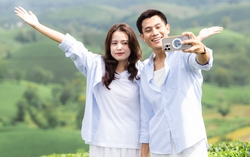 Vợ chồng nam diễn viên "Mưa đỏ" kể chuyện tình yêu dung dị nơi đất Tổ