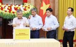 Văn phòng Chủ tịch nước quyên góp, ủng hộ đồng bào khắc phục hậu quả bão số 10