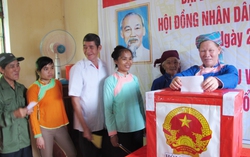 Phụ nữ dân tộc thiểu số với quyền ứng cử