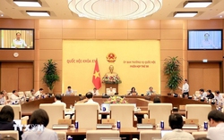 Chủ tịch Quốc hội: Khắc phục tình trạng "nghiên cứu rồi để trong ngăn tủ'