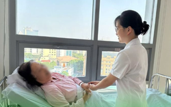 Cụ bà 74 tuổi nguy kịch vì thủng tử cung hiếm gặp