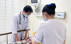 TPHCM: Số người nghi ngộ độc sau ăn bánh mì lên tới 235 người