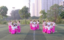 Vũ điệu truyền thông về phòng, chống tác hại thuốc lá của Hội LHPN xã Thanh Trì, Hà Nội