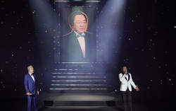 Xúc động màn hòa giọng giữa cố NSND Trung Kiên cùng NSND Quang Thọ, NSND Quốc Hưng