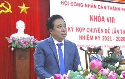 Ông Nguyễn Khắc Toàn được bầu giữ chức Chủ tịch Ủy ban Nhân dân thành phố Huế