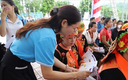 Người bị bạo lực nên làm gì để bảo vệ bản thân?