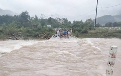 Tìm kiếm người phụ nữ bị lũ cuốn trôi khi băng qua ngầm tràn ngập sâu