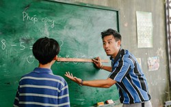 Hình tượng người thầy trên màn ảnh: Cẩn trọng ranh giới giữa "trẻ hóa" và suồng sã