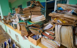 Báo Người lao động phát động chương trình "Triệu tập vở cho học sinh vùng bị thiên tai"