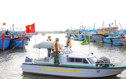 Bộ đội Biên phòng Khánh Hòa kêu gọi ngư dân thực hiện nghiêm lệnh cấm biển ứng phó bão số 15