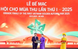 Agribank trao 10 tỷ đồng an sinh xã hội, cùng cả nước hướng về đồng bào vùng bão lũ