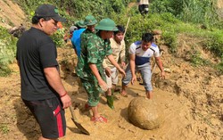 Đà Nẵng: Bộ đội khắc phục sạt lở trên các tuyến giao thông miền núi