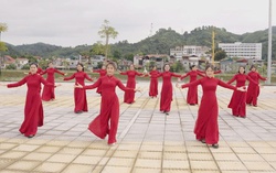 Vũ điệu truyền thông về phòng, chống tác hại thuốc lá của Hội LHPN xã Bảo Thắng, Lào Cai