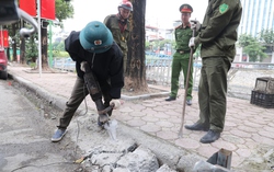Hà Nội: 2 phường ra quân phá dỡ bậc bê tông trái phép sau phản ánh của Báo Phụ nữ Việt Nam