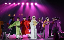 Rực rỡ đêm khai mạc Festival Thăng Long - Hà Nội 2025