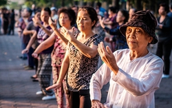 Dự thảo Luật Dân số: Cần có chính sách đột phá để tận dụng lợi thế "dân số vàng" 