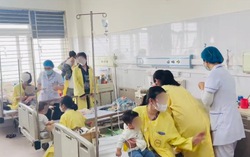 Thời tiết "ẩm ương", nhiều trẻ nhỏ nhập viện vì cúm A biến chứng nặng