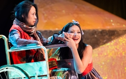 Nữ thiết kế sân khấu làm cầu nối cộng đồng nghệ thuật Việt - Đức