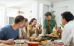 Làm sao để tránh mệt mỏi, quá tải trong buổi họp mặt gia đình?