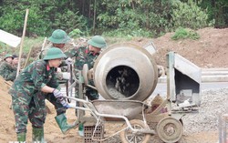 "Chiến dịch Quang Trung" tại Huế: Thần tốc xây nhà, ấm lòng dân đón Tết