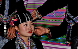 Độc đáo phong tục cưới xin truyền thống của người Lự trong nhịp sống mới