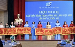 Bế mạc Hội nghị lần thứ 15 Ban Chấp hành TƯ Hội LHPN Việt Nam khóa XIII