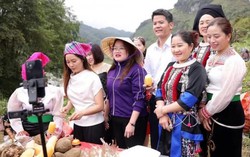 Chuyển đổi số để rút ngắn khoảng cách thông tin, nâng hiệu quả giảm nghèo