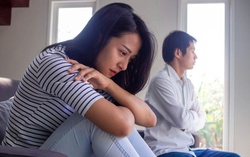 Vợ chồng như 2 người xa lạ, sống chung nhà nhưng đã "ly thân trong lòng" từ lâu