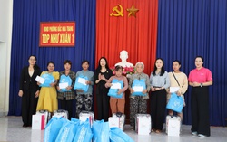 Lãnh đạo Hội LHPN Việt Nam thăm, động viên phụ nữ vùng lũ Khánh Hòa