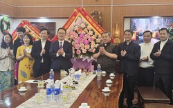 UBTƯ MTTQ Việt Nam thăm, chúc mừng Tòa Giám mục Giáo phận Lạng Sơn - Cao Bằng